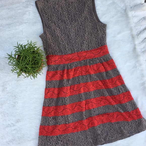 Francesca’s Collections Lace Dress - Picture 8 of 8